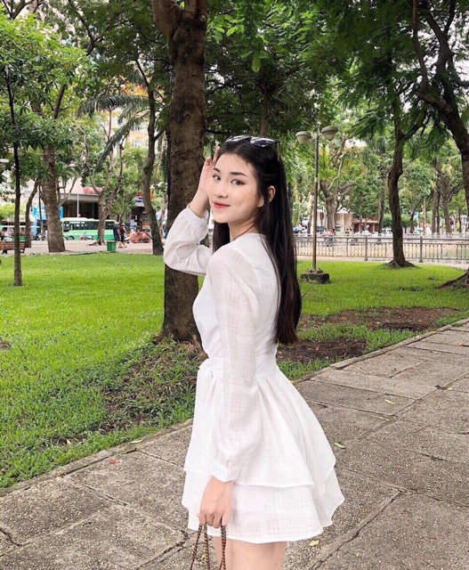 JUMPSUIT TẦNG CỔ V CỘT EO