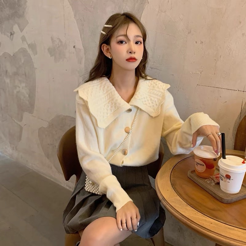 Áo len dày dặn tay dài cổ sen tiểu thư