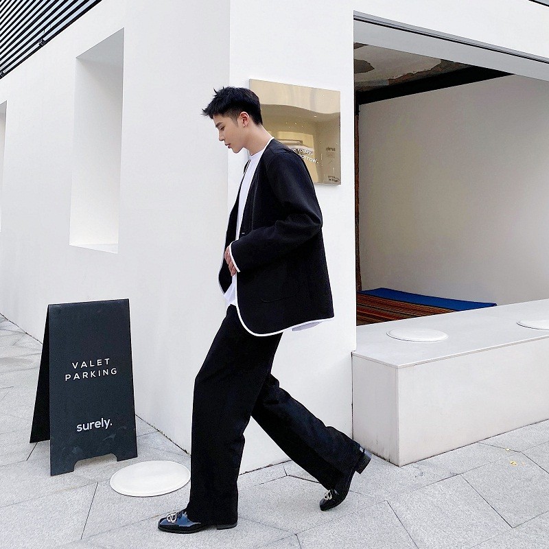 [NHẬP AOTHBLZER GIẢM 50K] Áo blazer nam phối viền trắng phong cách Hàn Quốc thanh lịch, không cổ, hai lớp | BigBuy360 - bigbuy360.vn