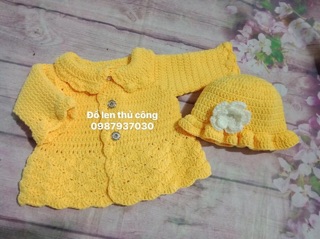 Khoác len cho bé gái handmade