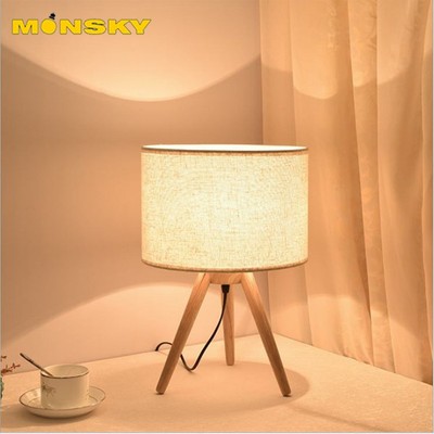 Đèn ngủ để bàn MONSKY RETA đế gỗ 3 chân phong cách VINTAGE (có kèm theo bóng)