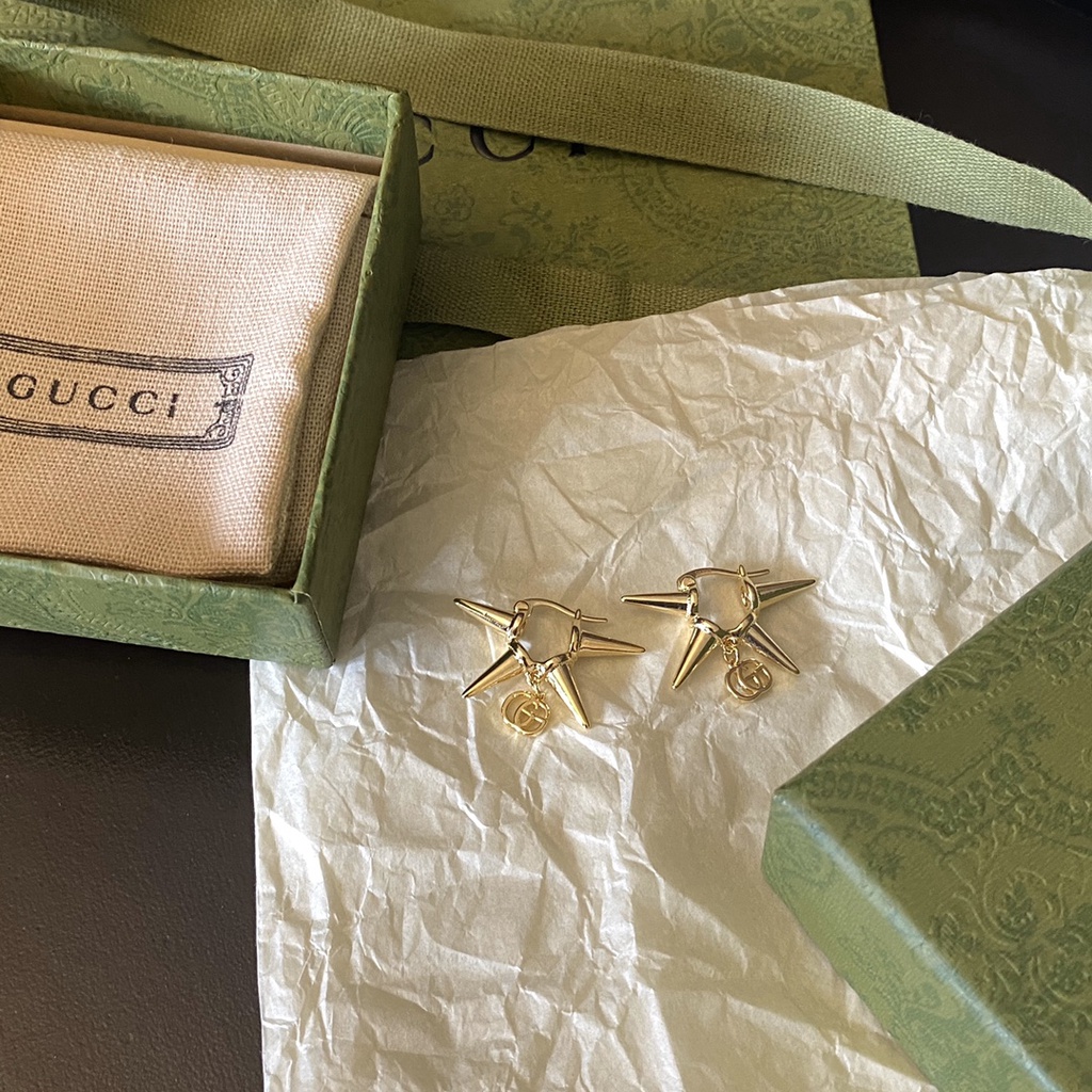 Bông Tai Gucci Bằng Thép Titan Hình Logo GG Đôi Thời Trang Cho Nữ