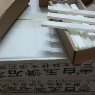 Hộp phấn đá cơ khí