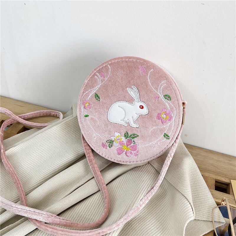 Túi đeo chéo cho bé, thêu hoa in thỏ vải nhung size 15cm