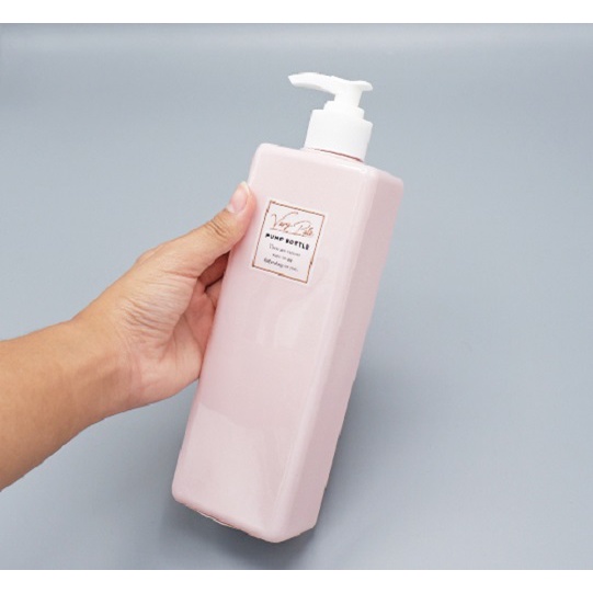 Daiso Bình chiết xà phòng màu Pastel 500ml