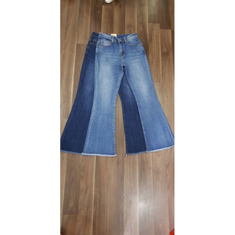 quần levis xuất xịn gấu tua rua