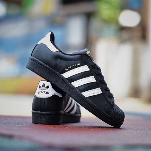 Giày Thể Thao Adidas Superstar Nền Kẻ Sọc Trắng Đen Chất Liệu 100% Chính Hãng