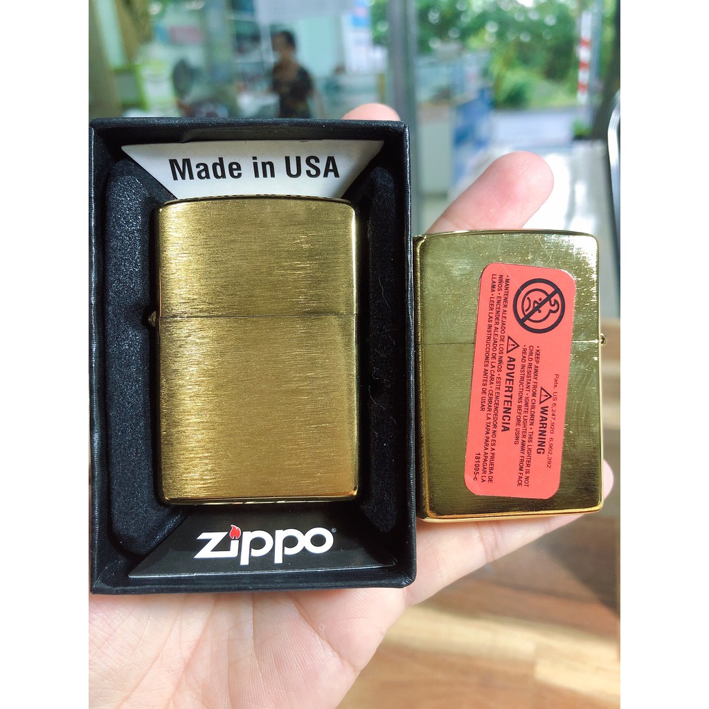LA MÃ - VỎ BẬT LỬA ZIPPO MÀU VÀNG LOẠI XƯỚC NGANG Mọc La mã | BigBuy360 - bigbuy360.vn