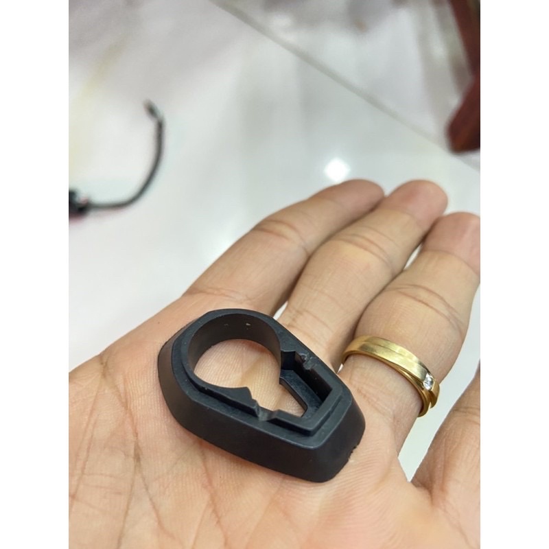 Cao su gắn xi nhan xe vario 2018 / exciter / winner có lông đền sắt