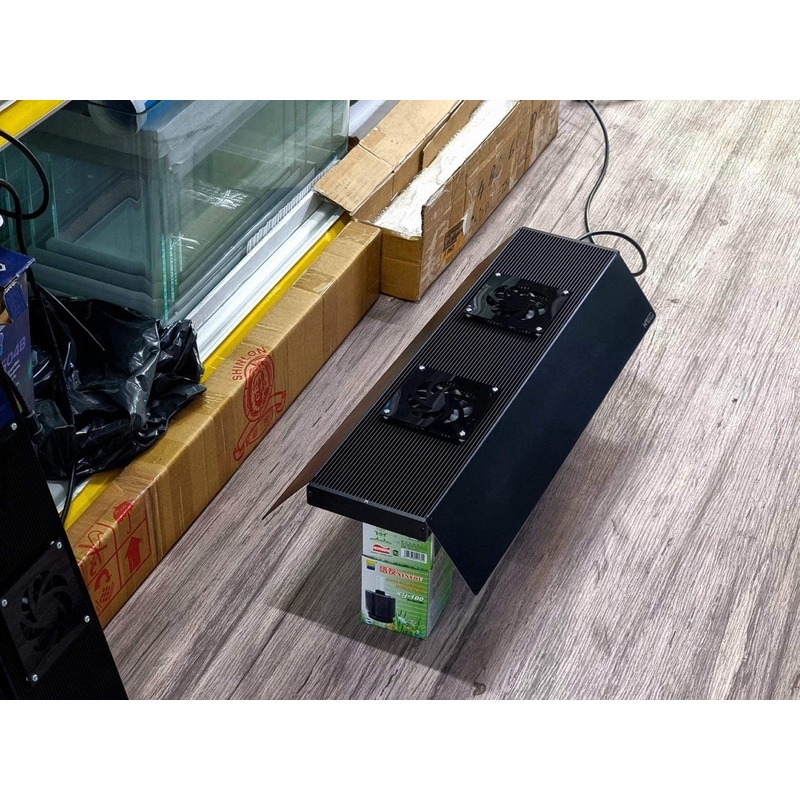 SHADE HT MÁNG ĐÈN W140 CHO ĐÈN CHẾ KHÔNG DÙNG THANH NGANG CHẤT LIỆU INOX 430