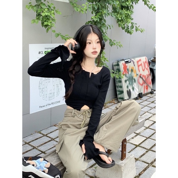 SÉT QUẦN KAKI HỘP CROPTOP ĐEN