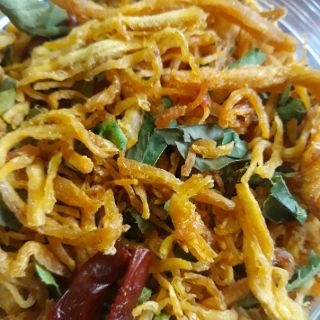 500g Khô gà lá chanh ngon