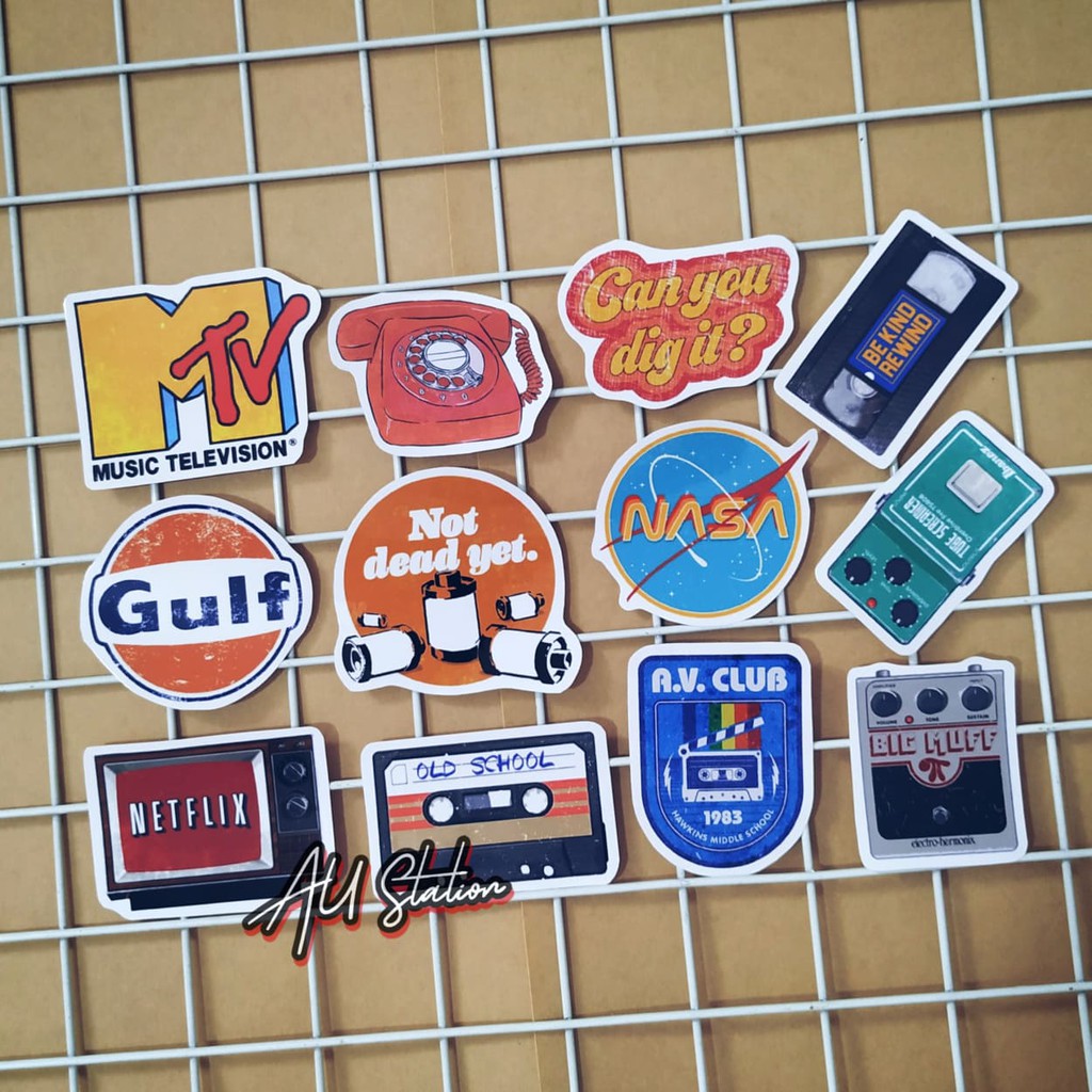 50 Sticker RETRO nhựa PVC không thấm nước, dán nón bảo hiểm, laptop, điện thoại, Vali, xe