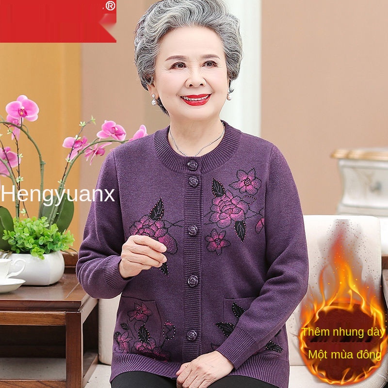 Bà ngoại mặc áo len thu đông cộng nhung ấm hoa to dày cho người già