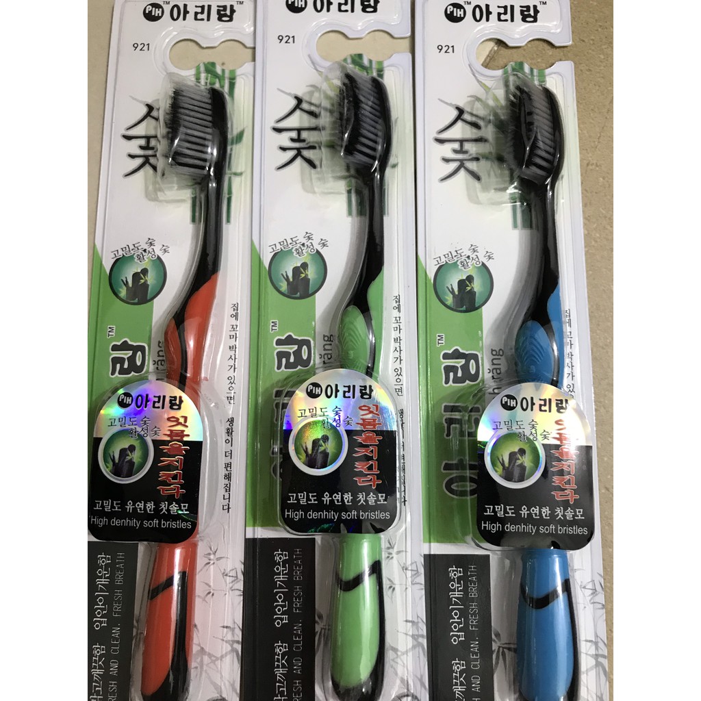 Bàn chải đánh răng Hàn Quốc than hoạt tính