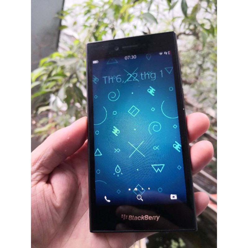 Điện thoại Blackberry z20