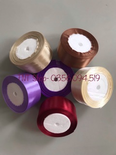 1 CUỘN RUY BĂNG LỤA 4CM DÀI 22M