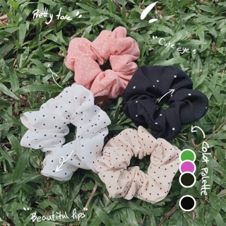 Scrunchies chấm bi