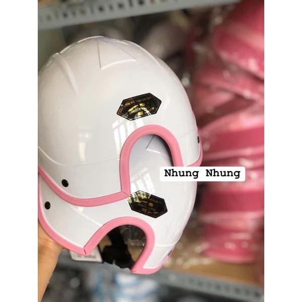 Nón bảo hiểm kết lưỡi trai vespa hàng loại 1 - MÀU VIỀN HỒNG PHẤN có khoét sau