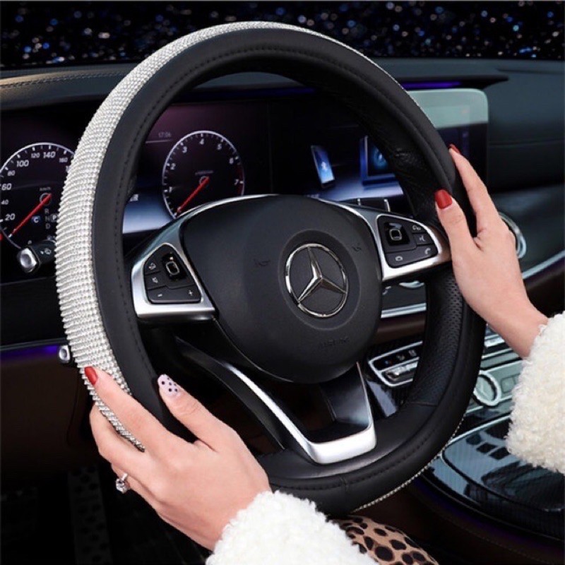 GIẢM GIÁ 50% bọc vô lăng da PU đính đá sang trọng, thời trang, phong cách.
