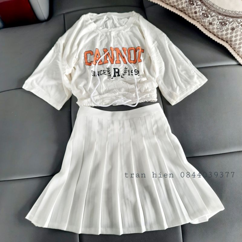 Set áo bo eo kèm chân váy xếp ly