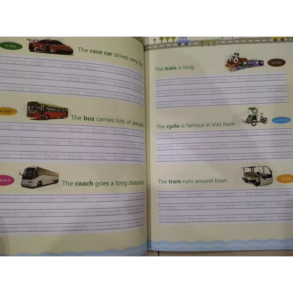 Sách - Easy english writing for kids - bé tham gia giao thông
