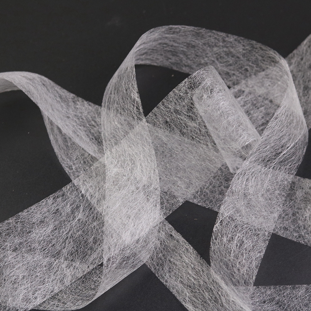 Băng keo ren dùng ủi tạo viền quần áo tiện dụng