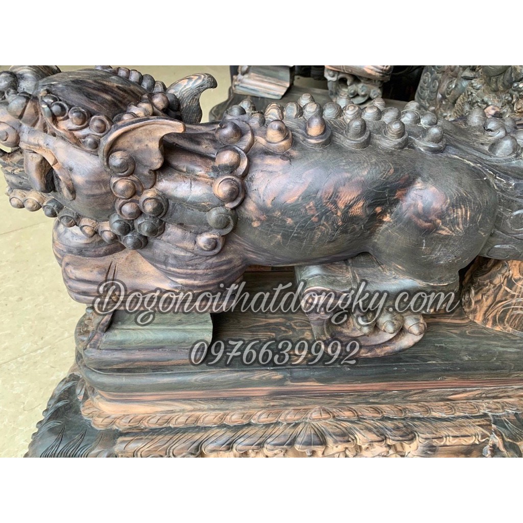 Bộ bàn ghế phòng khách rồng đỉnh gỗ mun