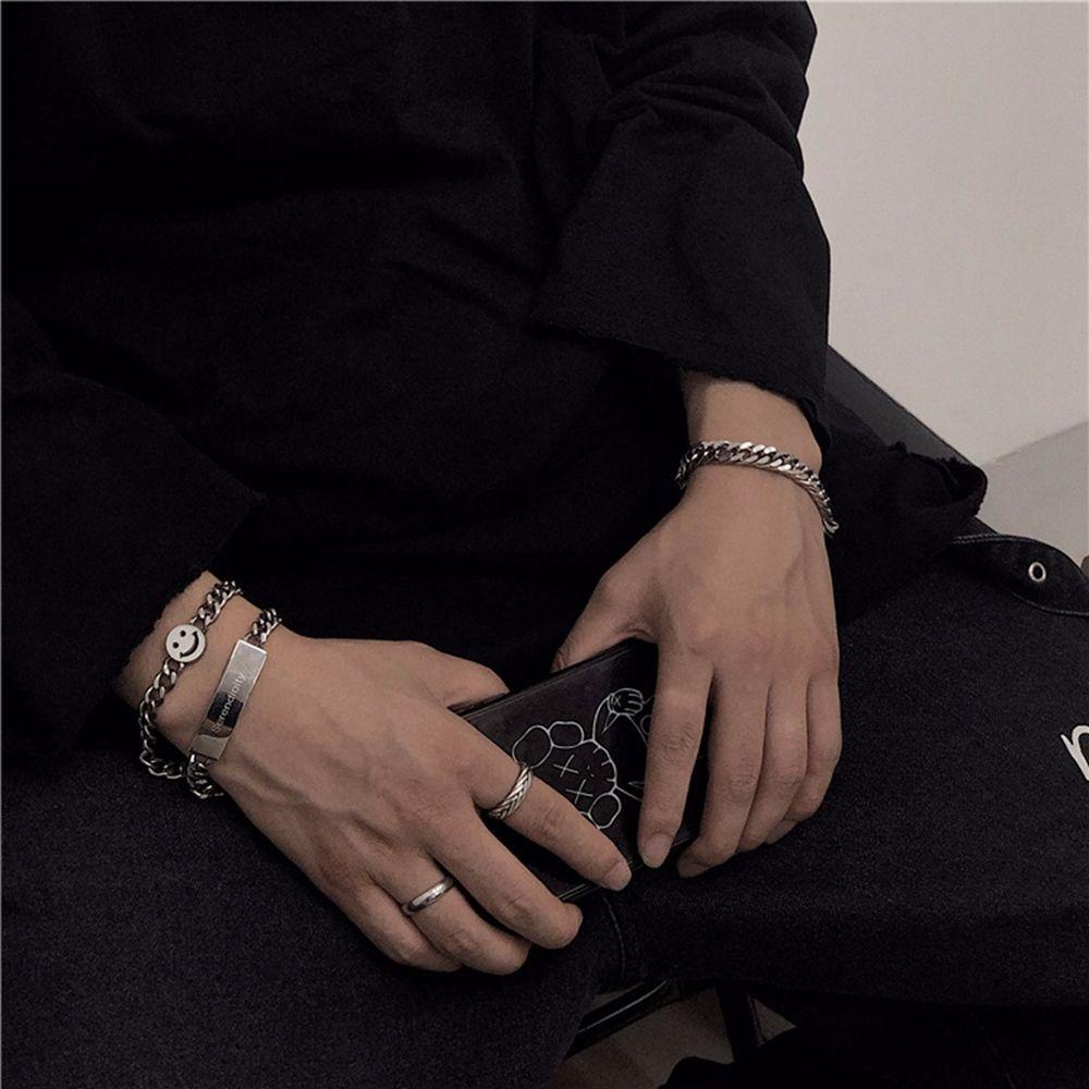 Vòng Tay Dây Xích Mặt Vuông Khắc Hình Mặt Cười Phong Cách Hip Hop Có Thể Điều Chỉnh Dành Cho Nam