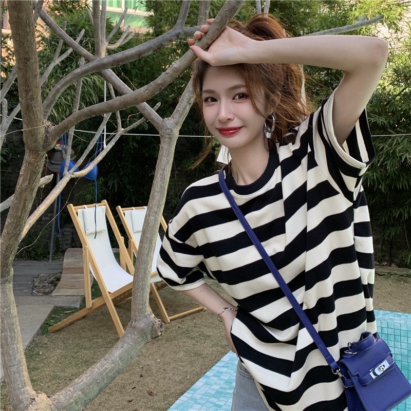 Áo thun SUXI ngắn tay cổ tròn họa tiết kẻ sọc trắng đen phong cách vintage dễ phối đồ thời trang mùa hè