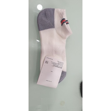 Xả shock tất Canifa