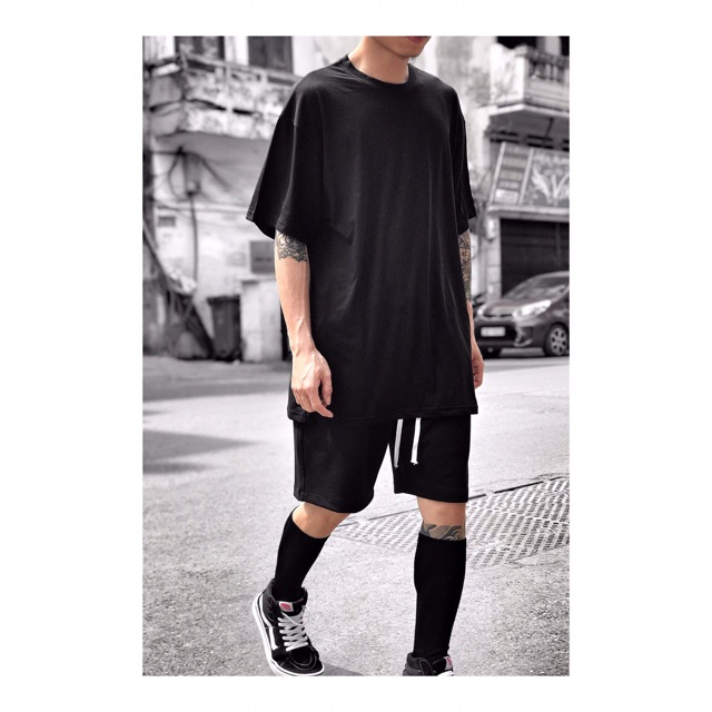 BASIC OVERSIZE TEE