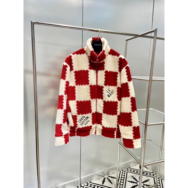 Áo khoác lông cho nữ thương hiệu Louis Vuitton LV cao cấp họa tiết caro đỏ be