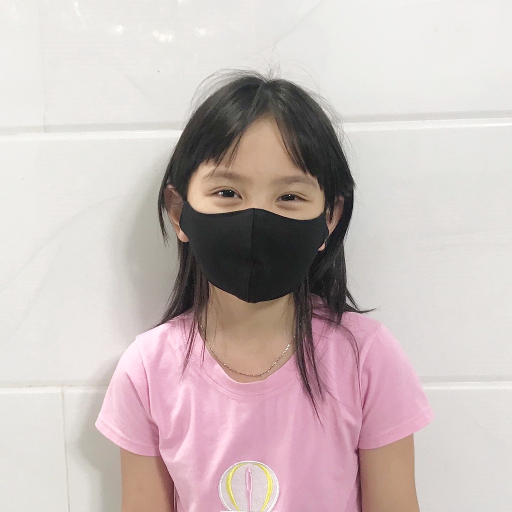 Khẩu trang vải Lavi 5 tặng 1 size S màu đen dùng cho trẻ em đeo đi học, khau trang 3D thời trang Azumikichi A1SE