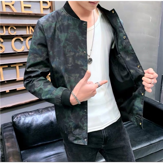 Áo khoác nhẹ nam tính