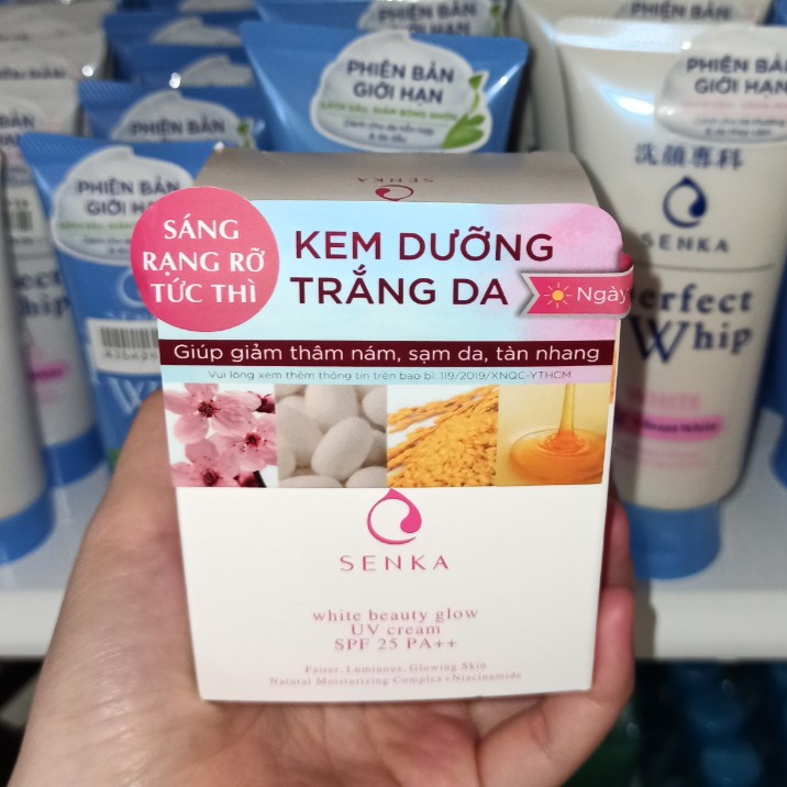Kem dưỡng trắng giảm thâm nám chống nắng Senka White Beauty Glow UV Cream SPF25 | BigBuy360 - bigbuy360.vn