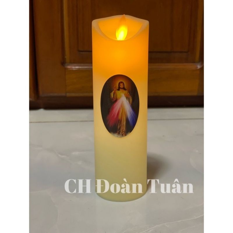 Đèn nến bàn thờ dùng pin.