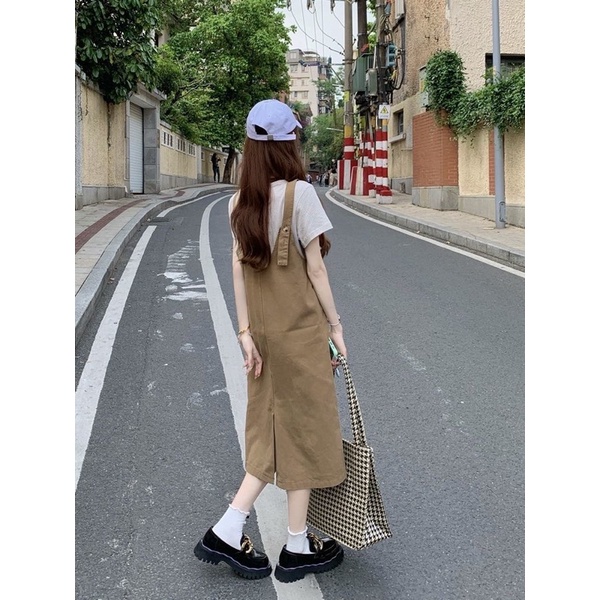 Set váy yếm suông kaki nâu nhạt cho nữ mùa thu