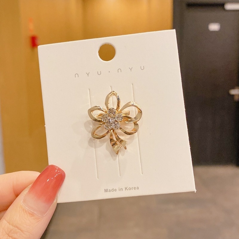 Ghim cài áo thiết kế phong cách mới 2021 thời trang cho nữ