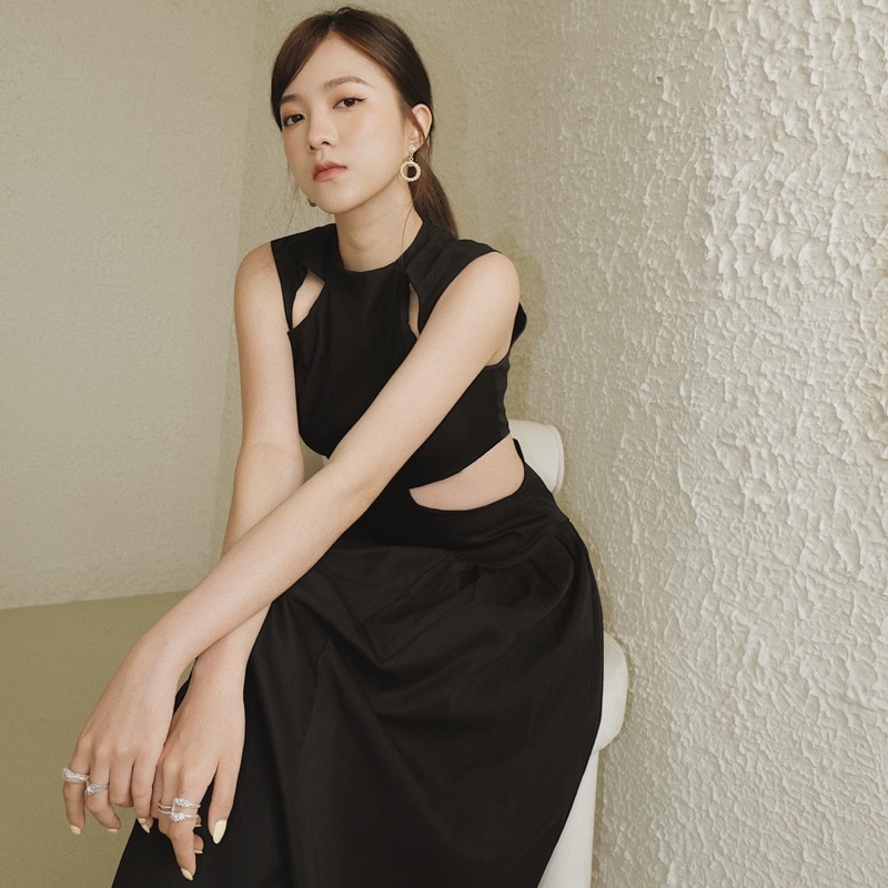 Đầm dài LAMUSE khoét eo bồng xòe (Luna Dress) | BigBuy360 - bigbuy360.vn