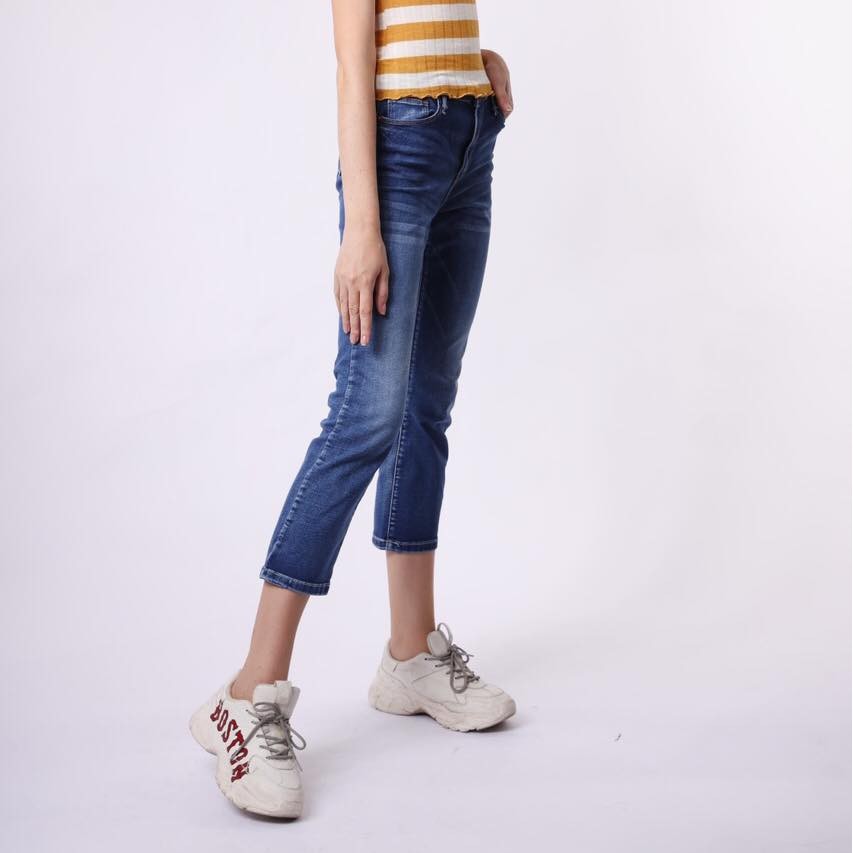 Quần jeans 9 tấc xuất Hàn