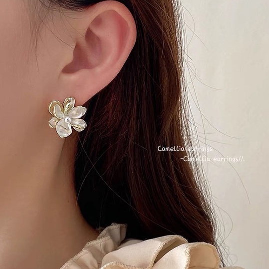 Set 3 Khuyên Tai Đính Ngọc Trai Phong Cách Cổ Điển Thanh Lịch Dành Cho Nữ