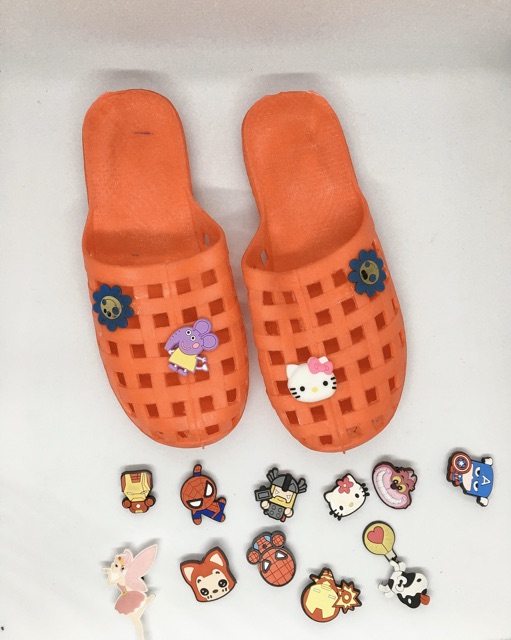 Dép sục nhựa dẻo lỗ vuông đi mưa bit mũi nữ ( Xanh, Đỏ) - SL003 | BigBuy360 - bigbuy360.vn