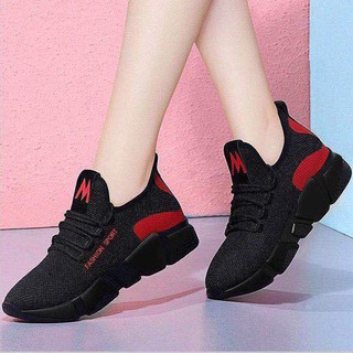 Giày sneaker nữ 2020