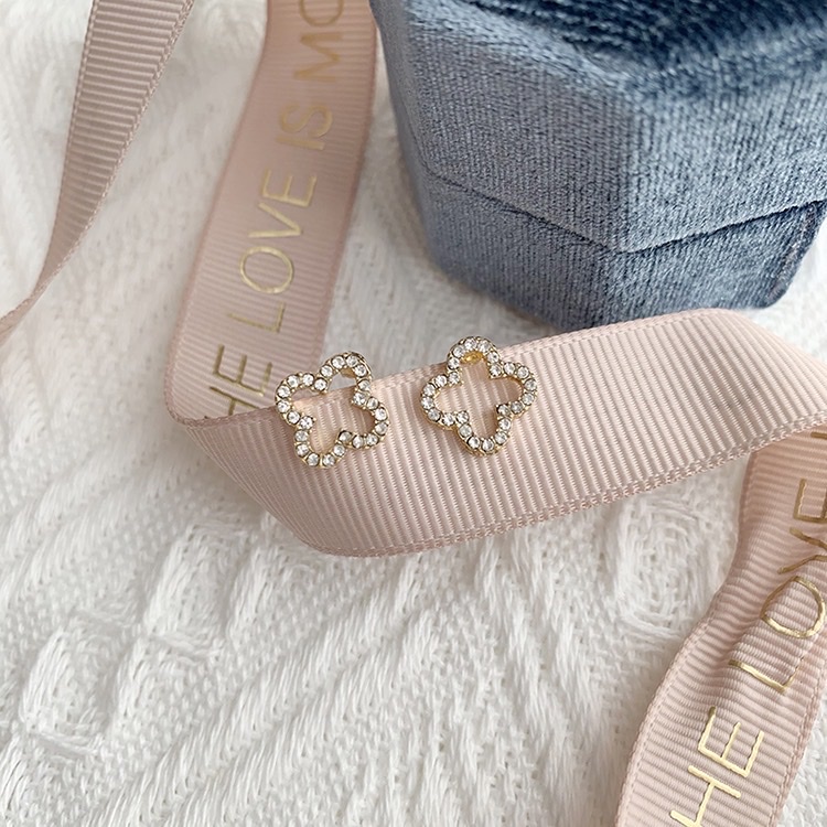 Khuyên Tai Hoa 4 Cánh Rỗng Monogram Đính Đá - Vani Store - TS000662
