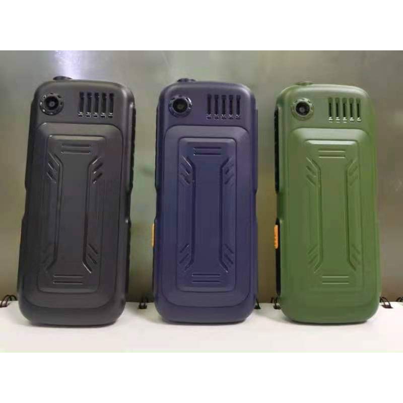 Điện thoại bàn phím 3 sim Land Rover S-009 loa to chữ to cho người già giá rẻ