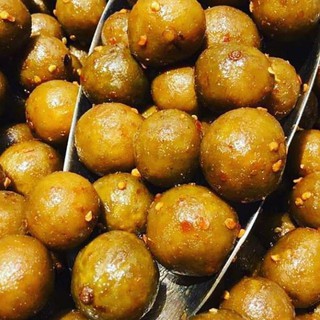 Sấu giòn lắc muối ớt