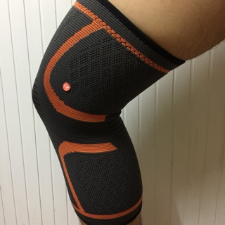 Đôi Bó gối thể thao