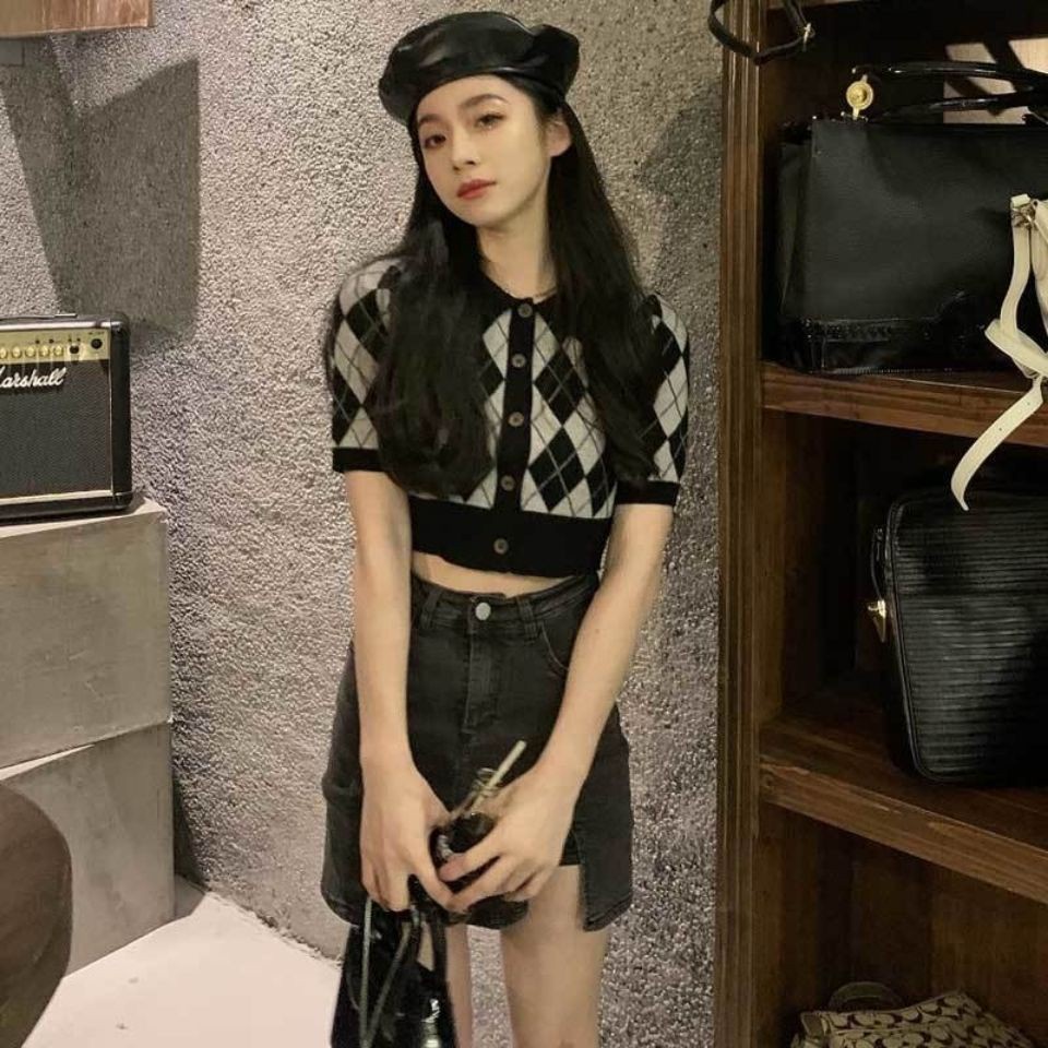 Áo Cardigan Ngắn Tay Cổ Polo Cài Nút Phong Cách Anh Quốc Cổ Điển Cho Nữ | BigBuy360 - bigbuy360.vn