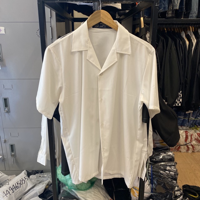 Áo sơ mi trơn tay ngắn cổ vest unisex form rộng vải lụa mềm mịn | HD2000 | BigBuy360 - bigbuy360.vn